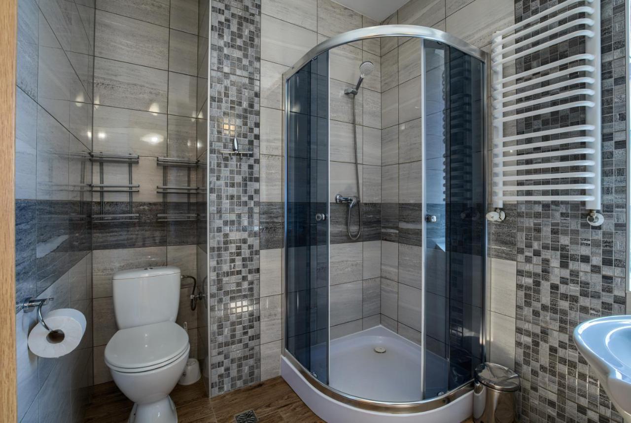 Bed and Breakfast Schronisko Pttk Trzy Korony Сромовце-Ніжне Екстер'єр фото