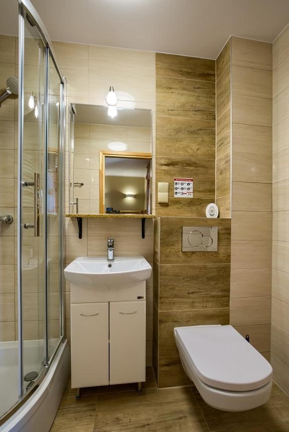 Bed and Breakfast Schronisko Pttk Trzy Korony Сромовце-Ніжне Екстер'єр фото