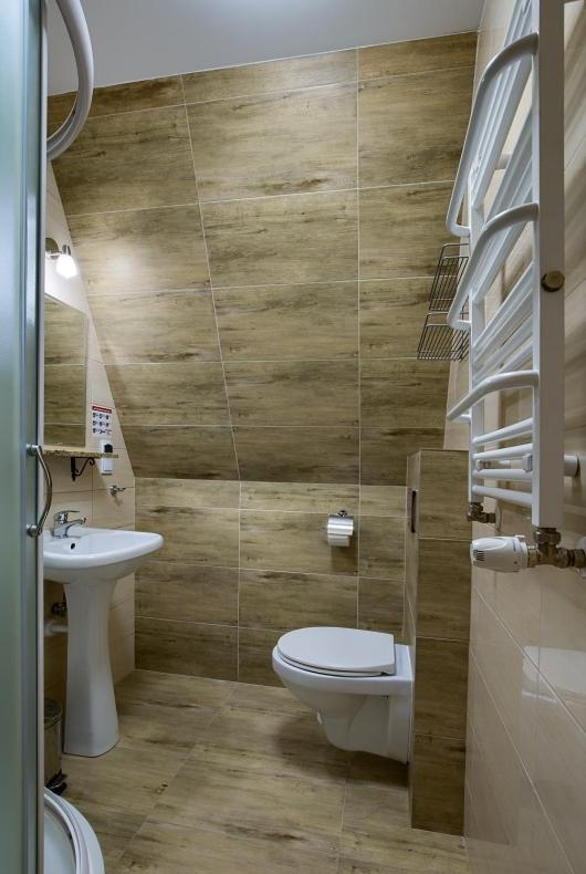 Bed and Breakfast Schronisko Pttk Trzy Korony Сромовце-Ніжне Екстер'єр фото